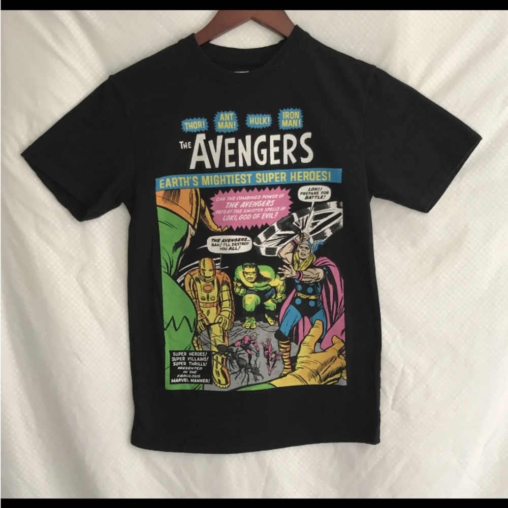 Marvel Avengers Men’s Small S Black T-shirt Comic Earth’s Mightiest Super Hero